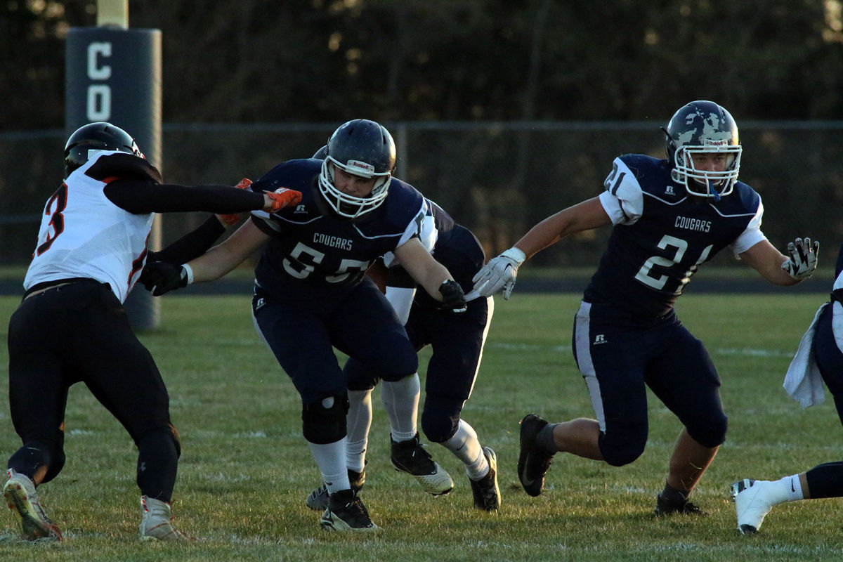 Cross County FB vs LCC (7).jpg
